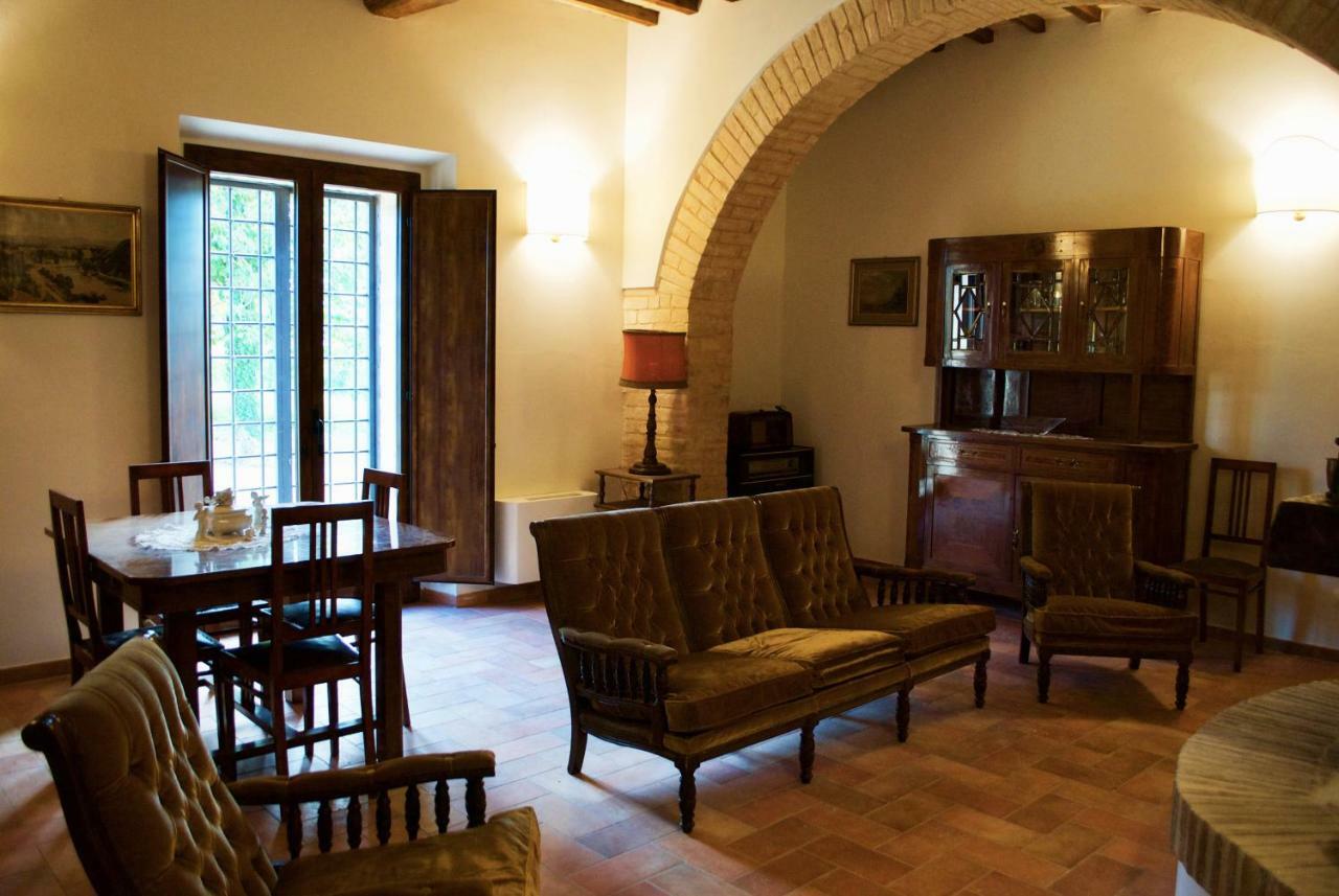 Villa Licinia โฟลีโญ ภายนอก รูปภาพ