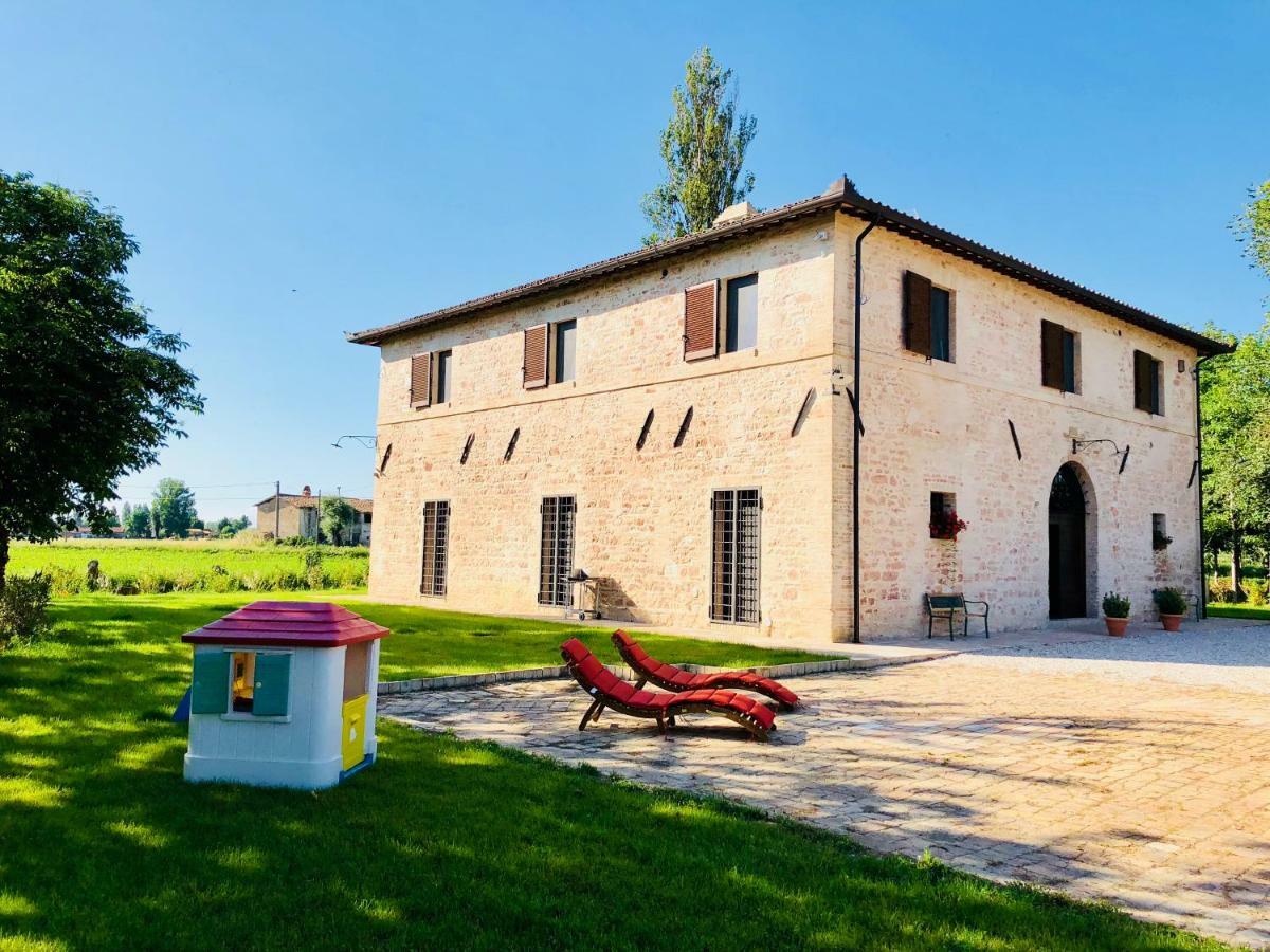 Villa Licinia โฟลีโญ ภายนอก รูปภาพ